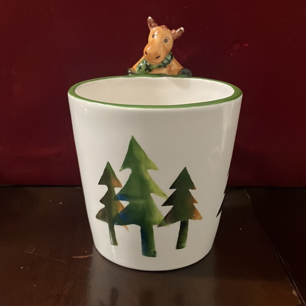 2005 Harry and David 12oz Moose / Reindeer Mug Christmas